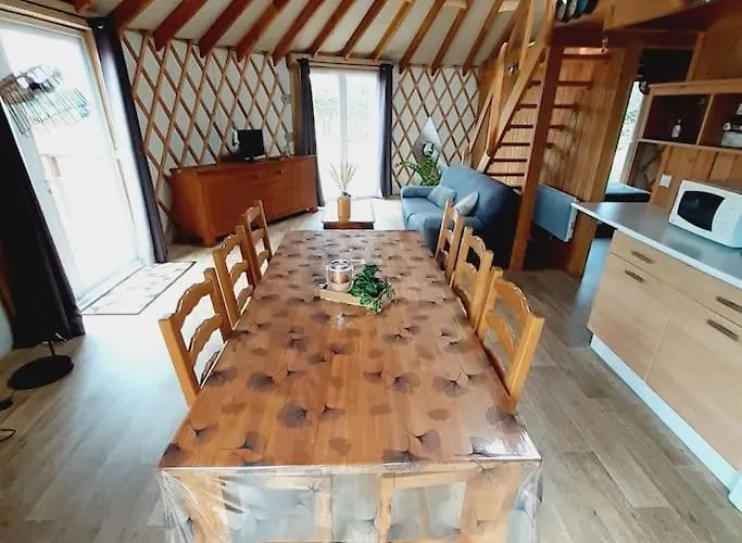 Διαμέρισμα Yourte Contemporaine Vallons-de-l'Erdre